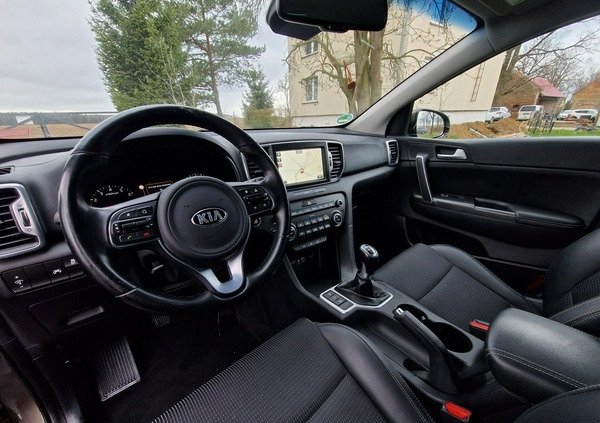 Kia Sportage cena 75900 przebieg: 105000, rok produkcji 2016 z Zakliczyn małe 781